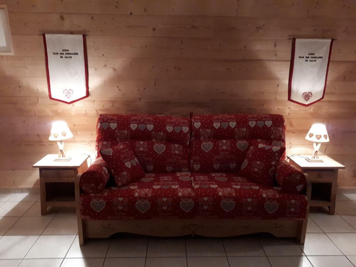 Logis Du Clos Des Chevaliers De Malte Apartment Aiguebelle Екстериор снимка